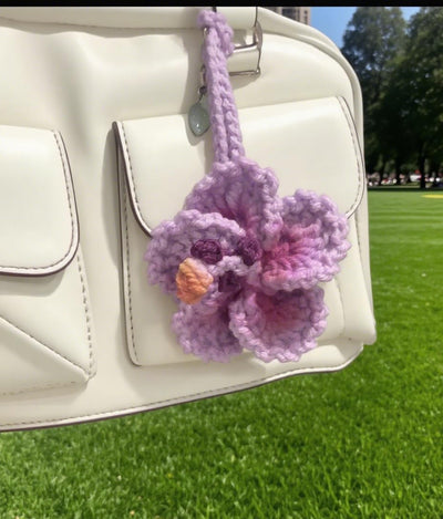 Hibiskusblume Auto Hängedeko, Gehäkelte Hawaiianische Tropenblumen Taschenanhänger Deko Rückspiegel Strandaccessoires (Rosa)