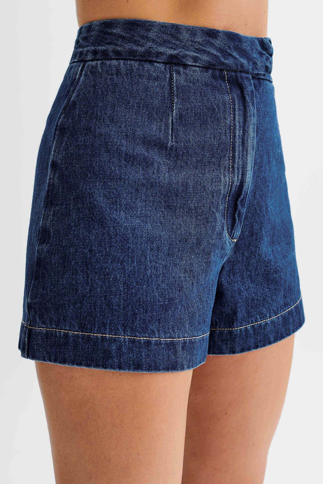Denim Weste und Shorts Set
