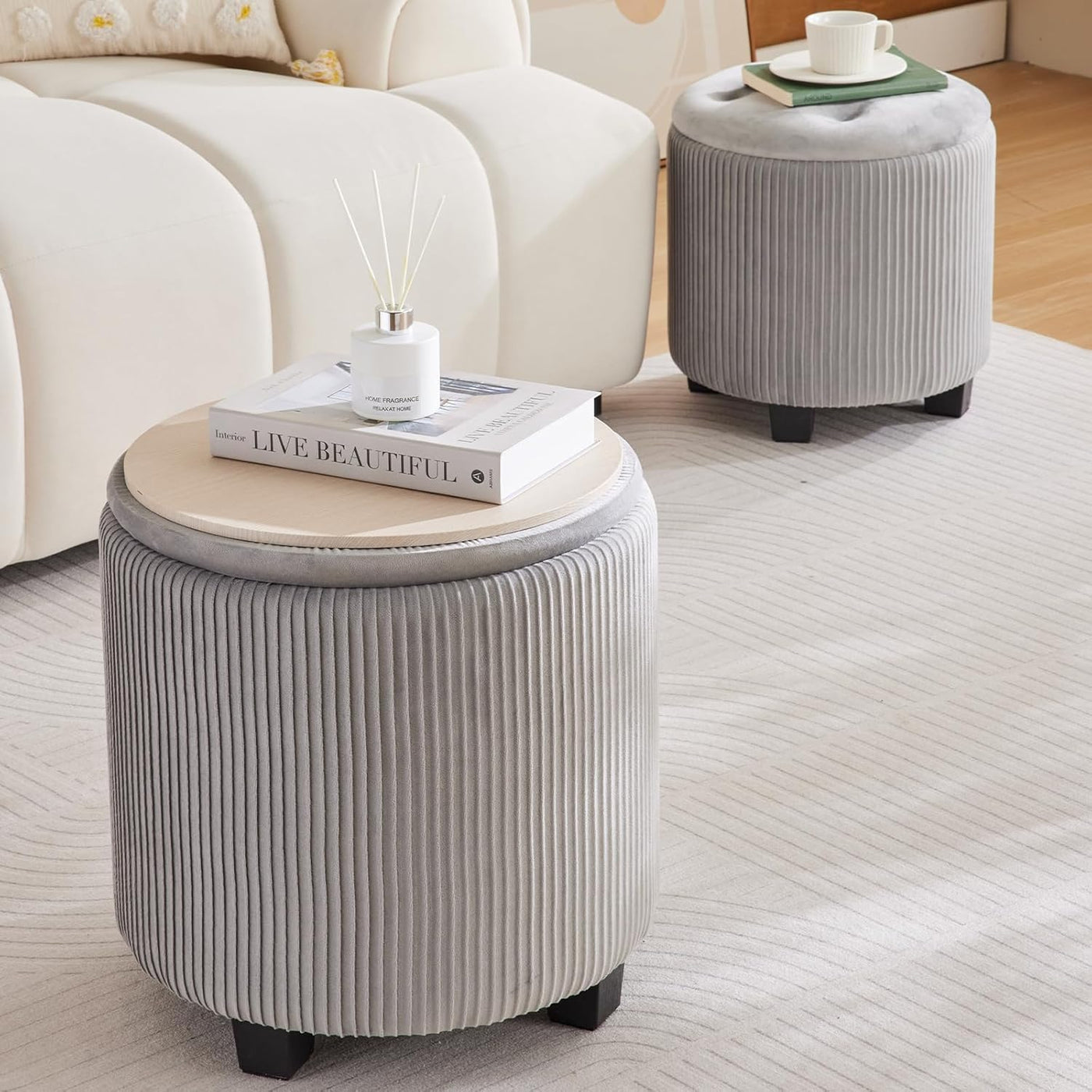Rundes 2er-Set Aufbewahrungs-Ottoman – Gepolsterter Samt Schminktischhocker für Make-up Multifunktionale Ottomane Couchtisch Gepolsterter Sitz Fußablage für Wohnzimmer & Schlafzimmer (Weiß)