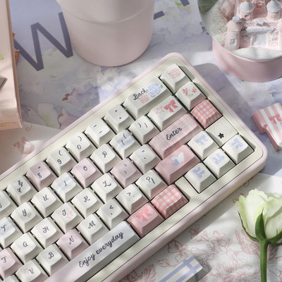156 Tasten PBT Dye Sub Individuelle Lila Tastenkappen URE Profil Schmetterling Tastenkappen-Set Passend für 95% 75% 65% 60% Cherry Mx Switches Mechanische Tastatur