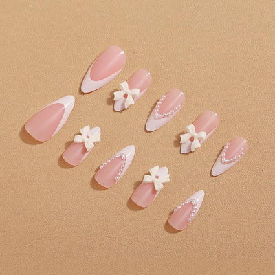 24 Stück Frühling Press-On Nägel Kurz Mandel, YIHONGYAN 3D Strass Muschel-Design Künstliche Nägel Press-Ons Blau Französische Nägel Acryl-Set Klebenägel Vollabdeckung Glitzer Nägel zum Aufkleben für Frauen