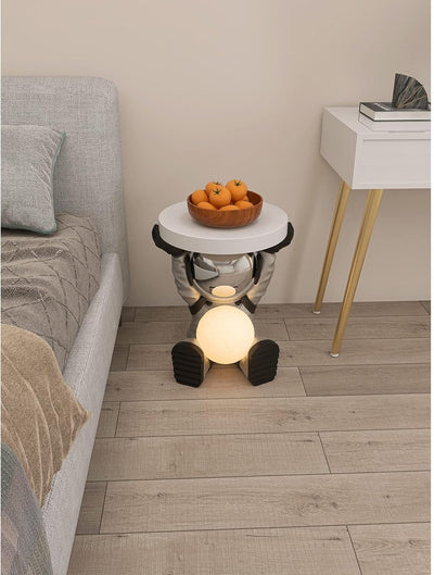 Astronautentisch mit rundem Tischplatte 19,7" x 17,7" Sofa-Beistelltisch mit Mondlampe Moderner Harz-Akzent Astronautenfigur für Schlafzimmer, Wohnzimmer, Zuhause, Rosa
