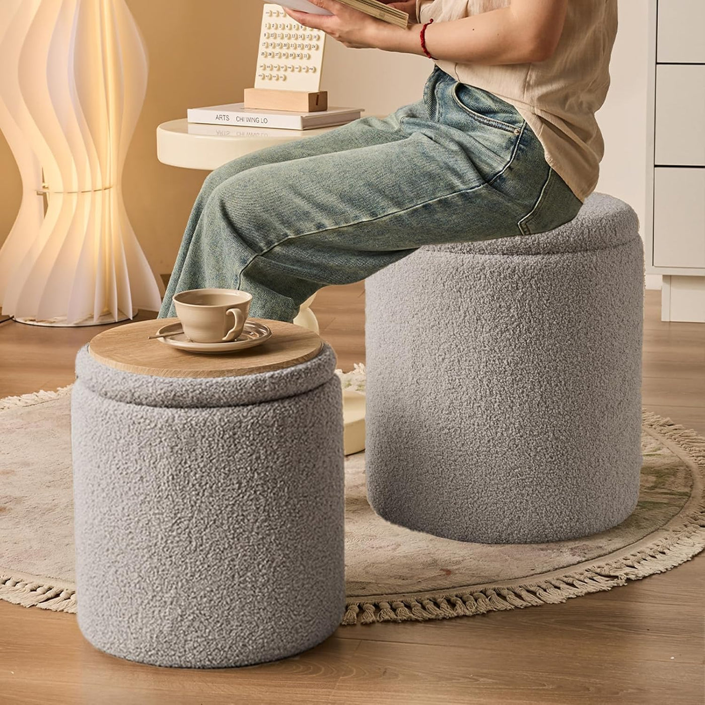 Rundes 2er-Set Aufbewahrungs-Ottoman – Gepolsterter Samt Schminktischhocker für Make-up Multifunktionale Ottomane Couchtisch Gepolsterter Sitz Fußablage für Wohnzimmer & Schlafzimmer (Weiß)